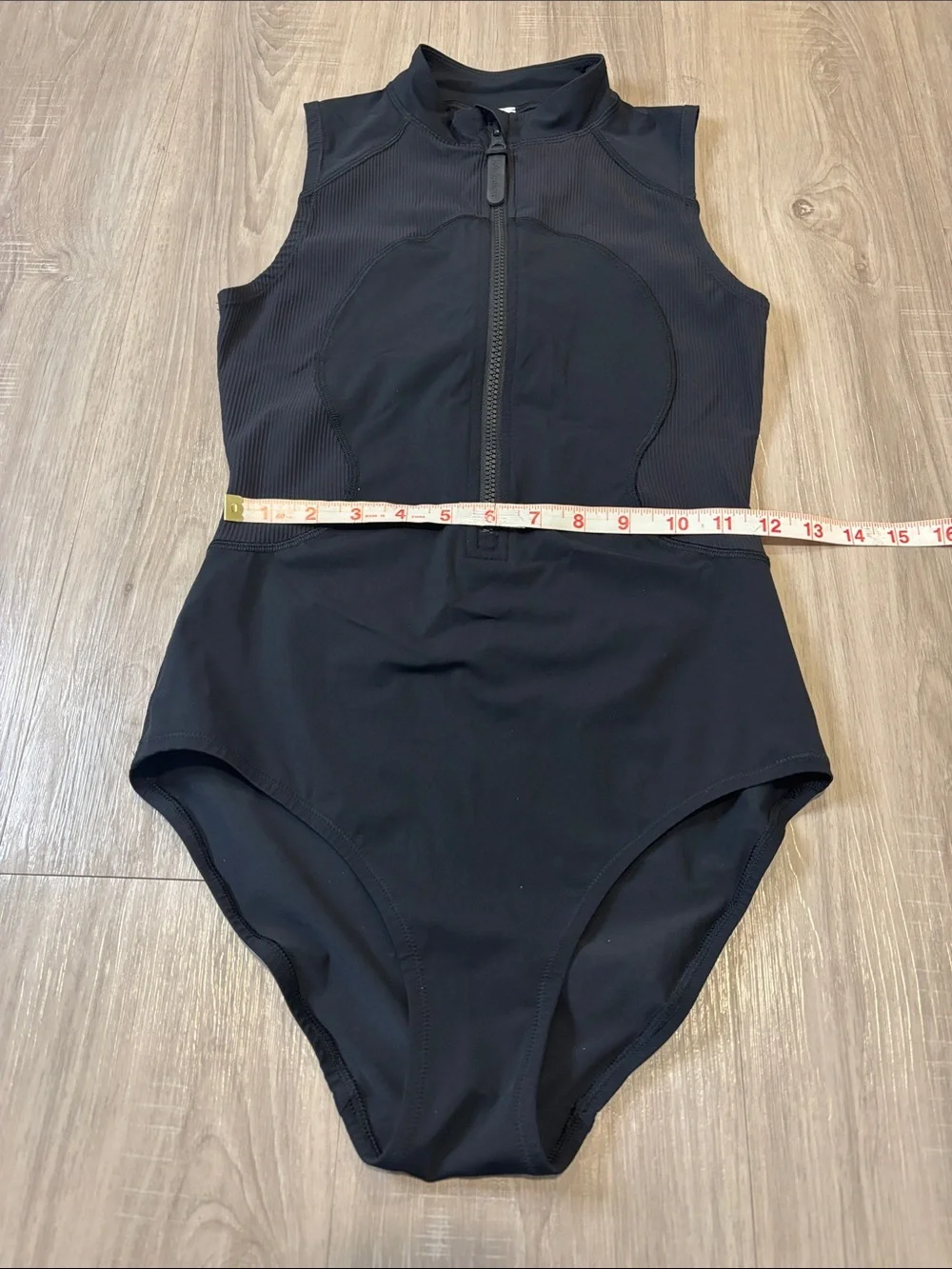 Lululemon Wade the Waters Paddle Suit in Black size 6